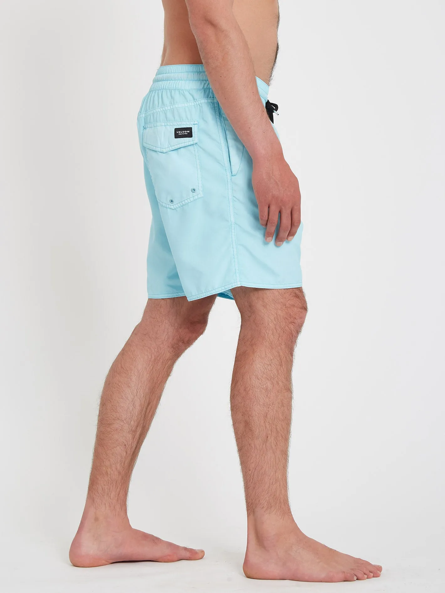 Center Trunk 17" Boardshort - ANTIGUA SAND