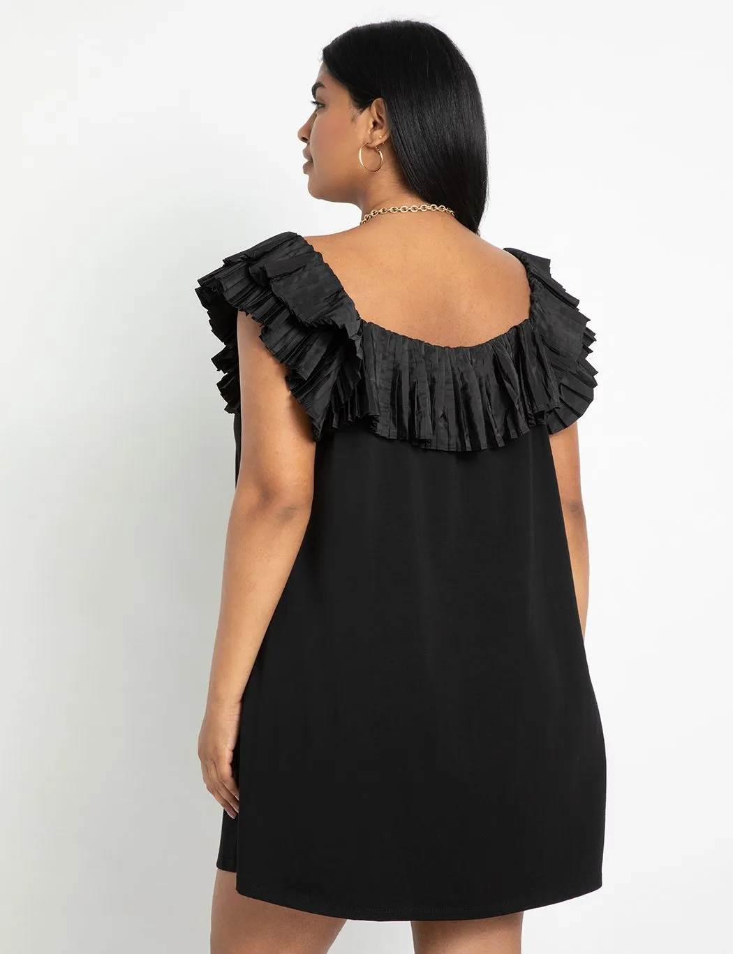 Flutter Sleeve Dress in Totally Black