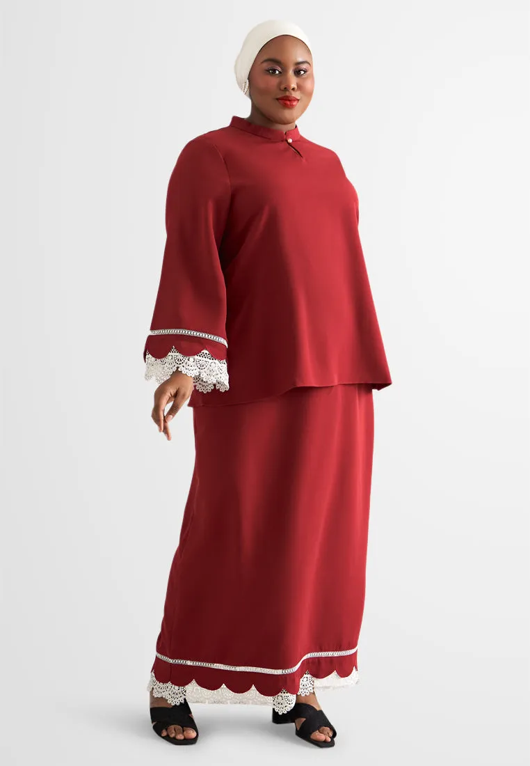Lamisa Mandarin Collar Scallop Lace Kurung Set
