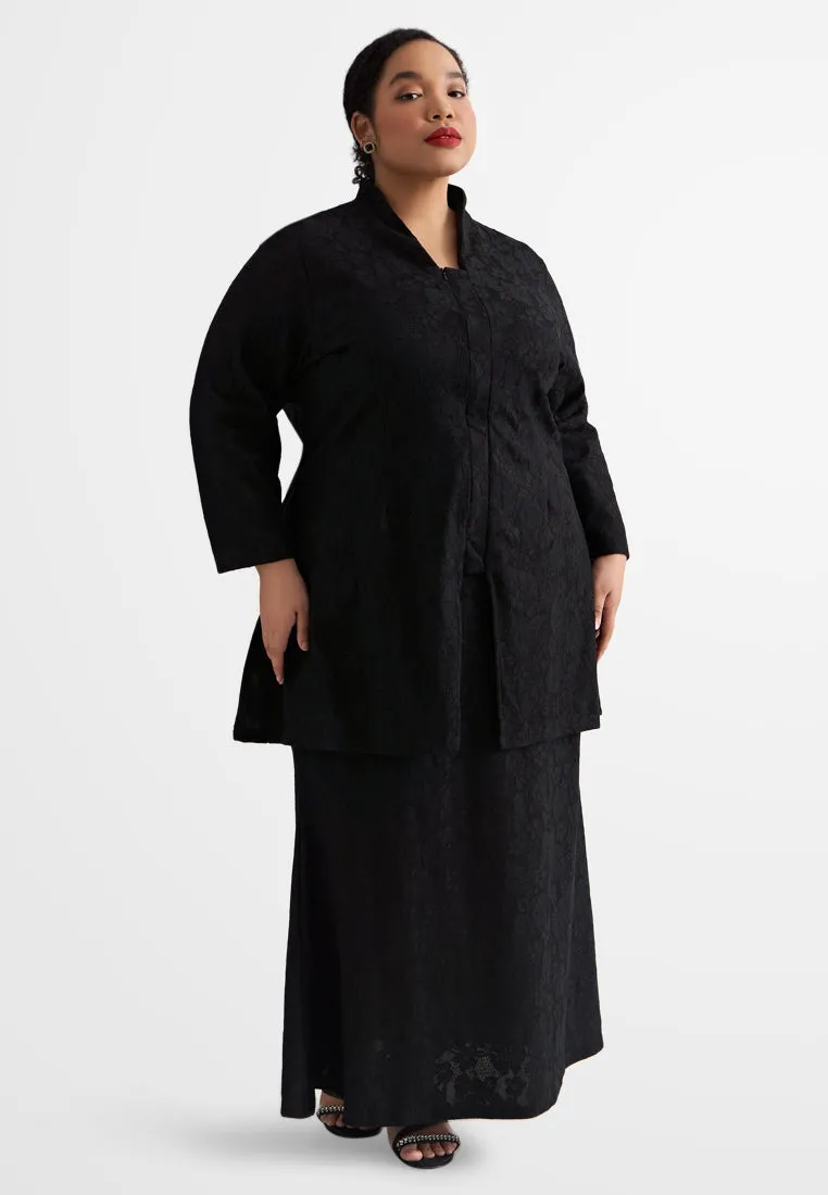 Maira Front Zip Lace Kebaya Nyonya