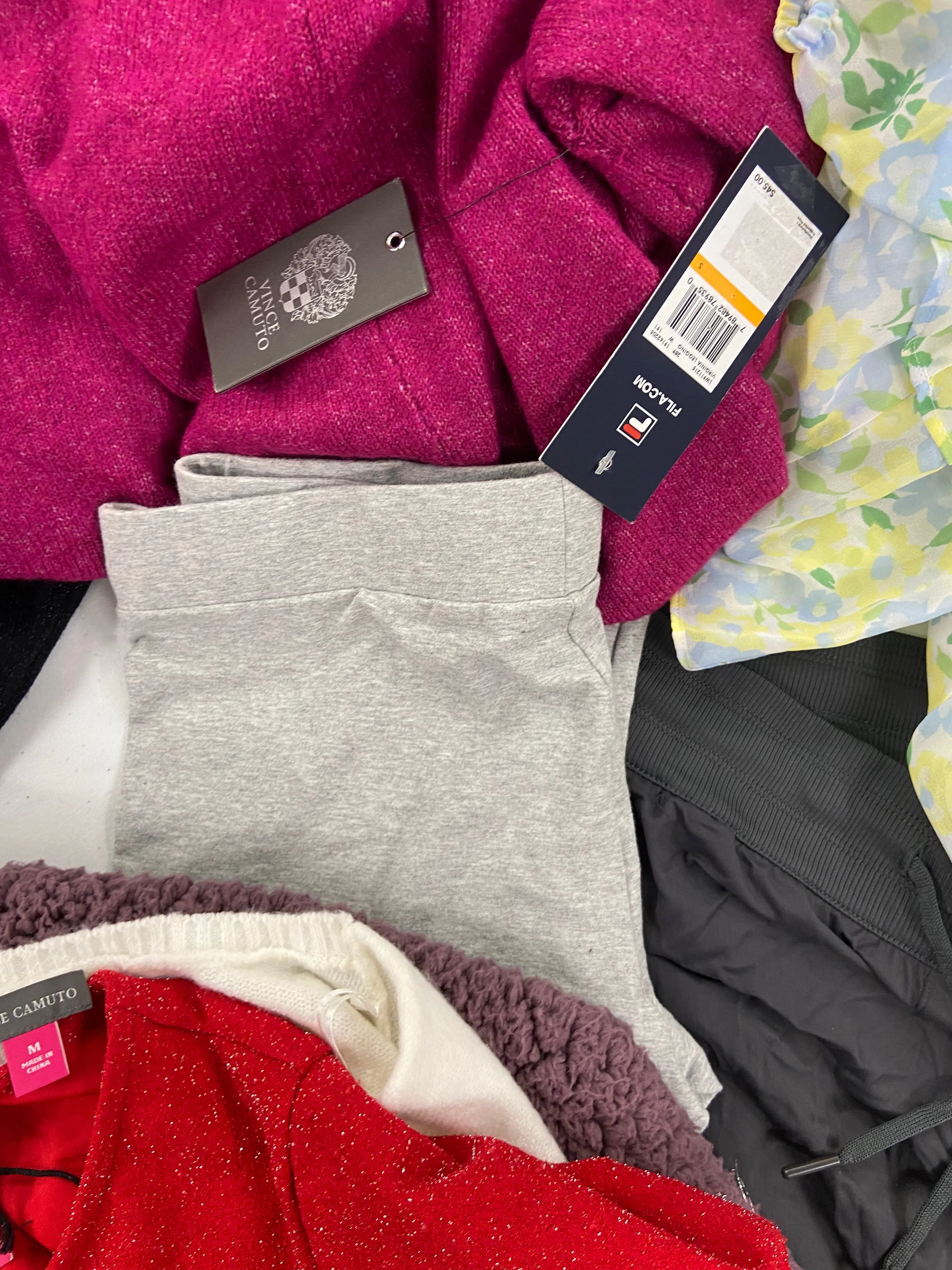 Women's Clothing Assorted Wholesale Lot, NORTH FACE, GUESS, FILA, DICKIES, VINCE CAMUTO, CALVIN KLEIN and more, 14 items, Shelf Pulls, MSRP $1,043